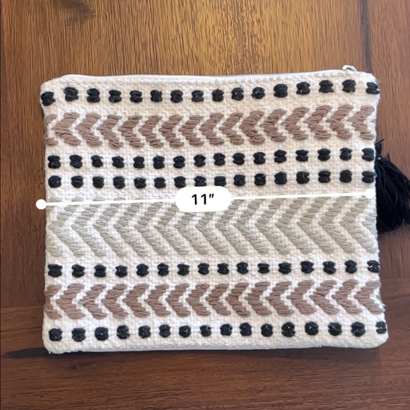 Boutique Boho Clutch - Picture 2 of 4